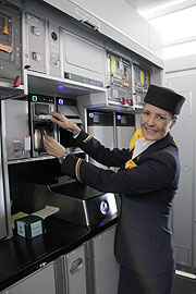 Business Class im Lufthansa A350-900 (©Foto.  Marikka-Laila Maisel)